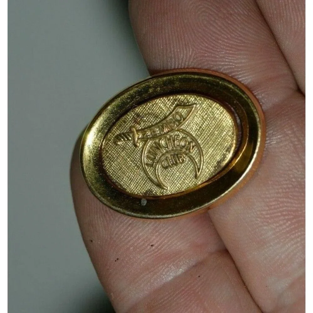 Vintage Oval Masonic Shriners Zembo Luncheon Club Golden Cuff Links RARE